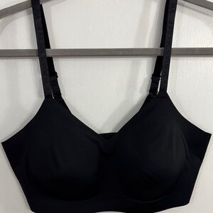 Women’s Victoria Secret Wireless Bra Black XL